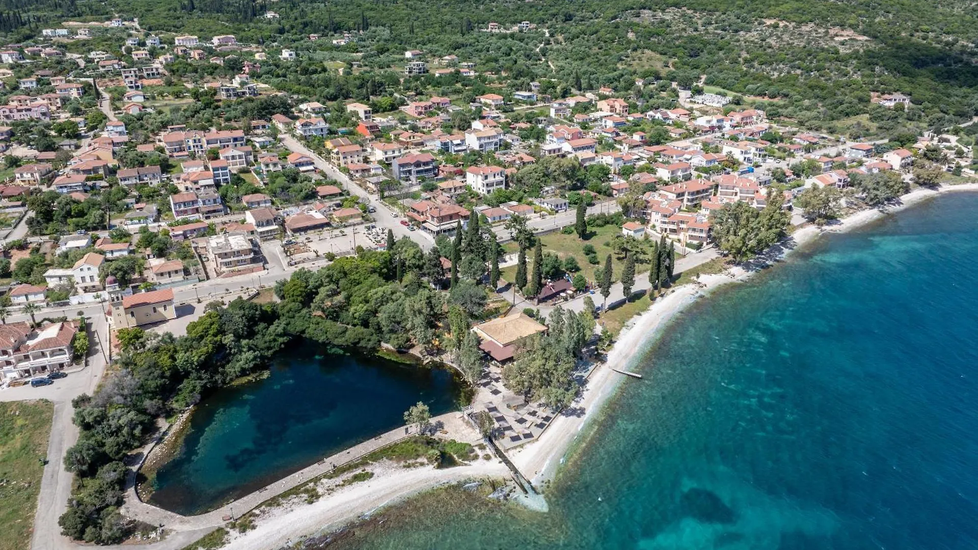 Arya Seaside Apartment Karavomylos Grekland